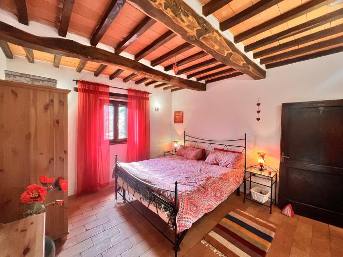 Image No.11-2 Bed Semi-Detached for sale