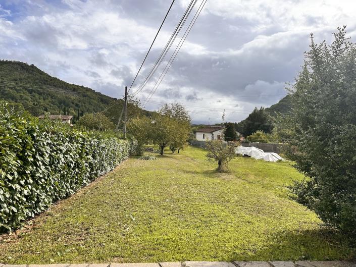 Image No.24-2 Bed Semi-Detached for sale