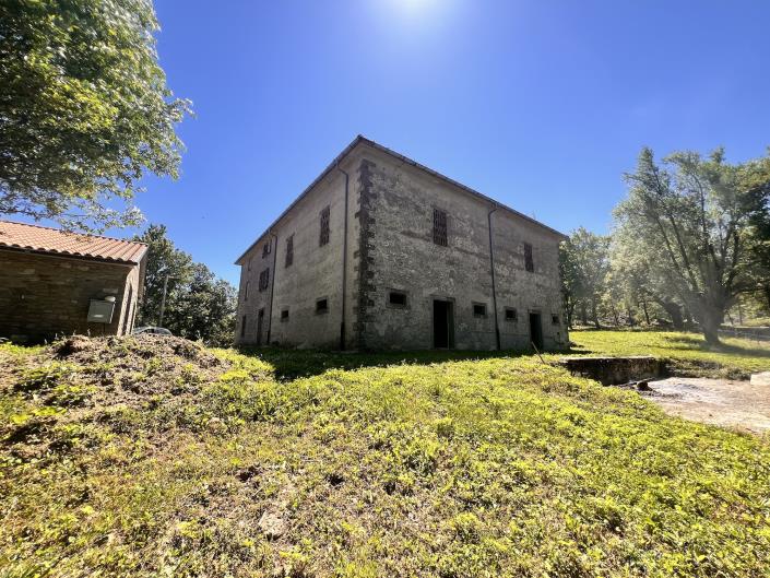 Image No.10-4 Bed Country Property for sale