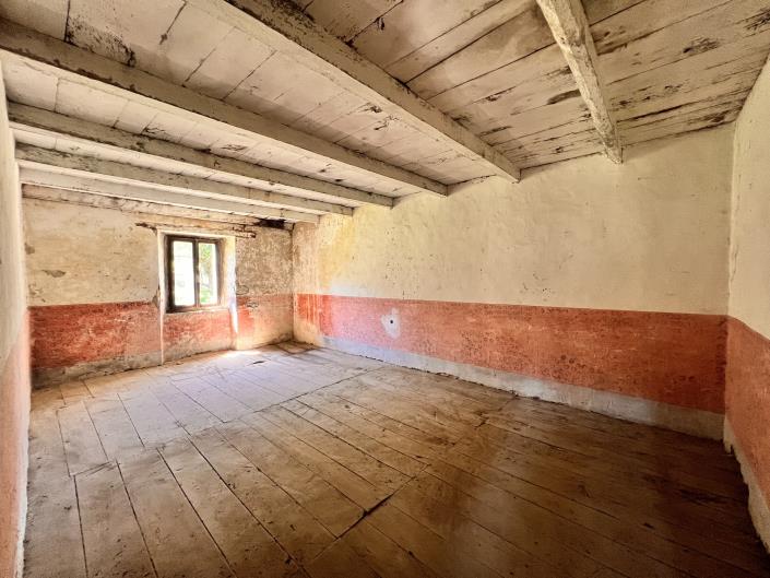 Image No.25-4 Bed Country Property for sale