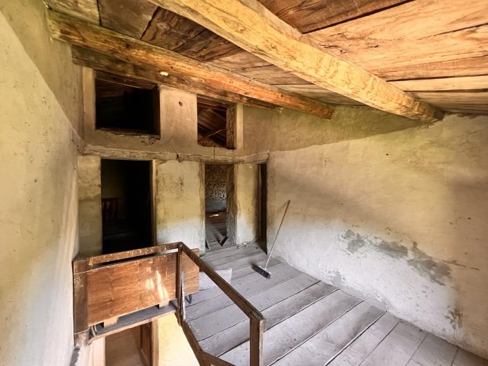 Image No.28-4 Bed Country Property for sale