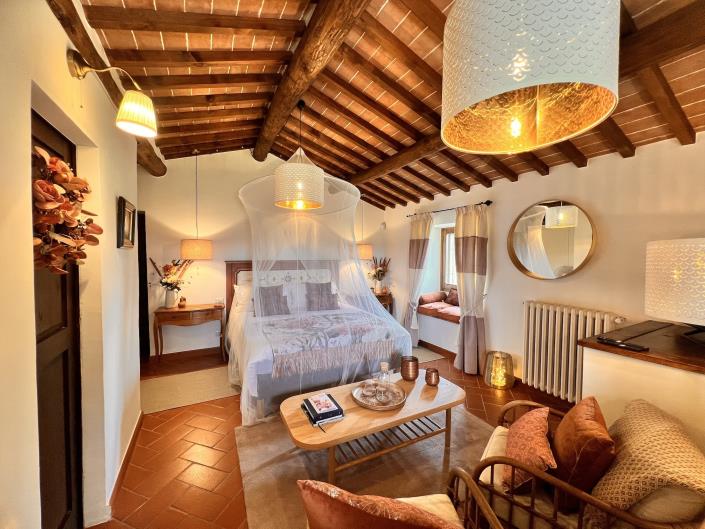 Image No.18-9 Bed Country Property for sale