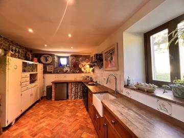 SE345-8--kitchen