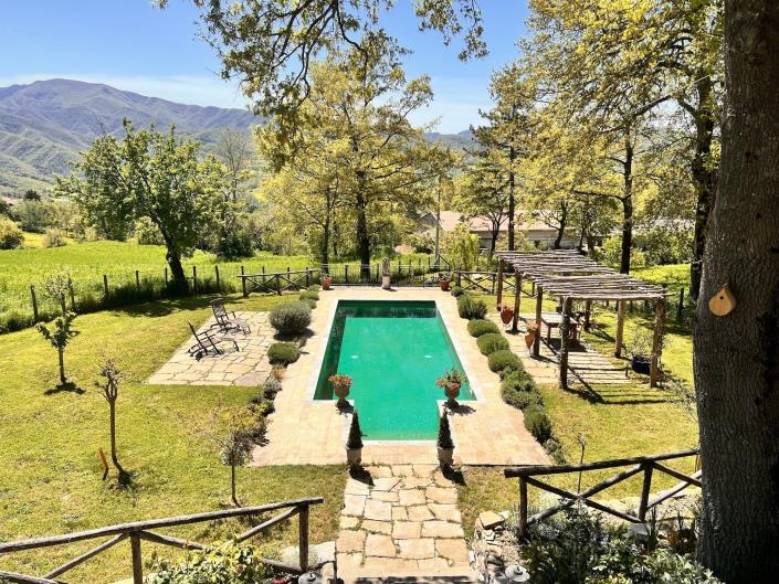 Image No.3-Maison de campagne de 3 chambres à vendre à Badia Tedalda