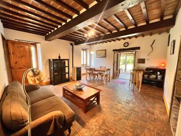 A346-3-living-room