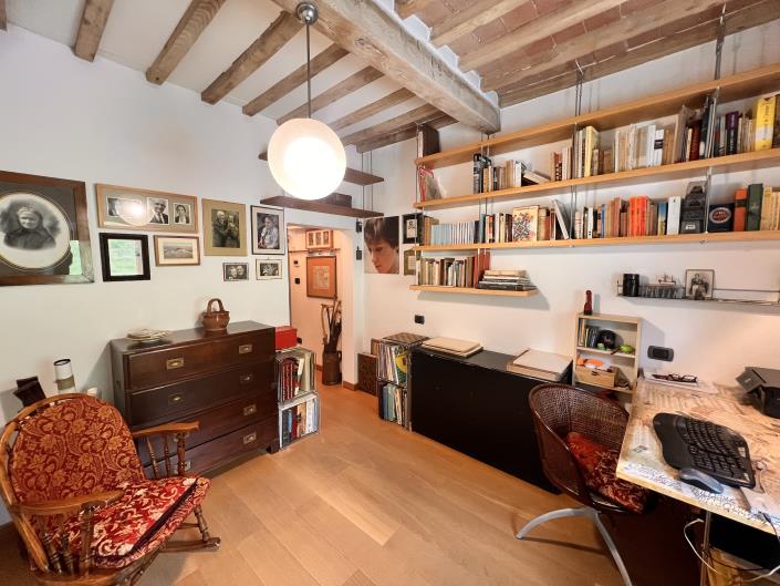 Image No.17-Maison de campagne de 2 chambres à vendre à Anghiari