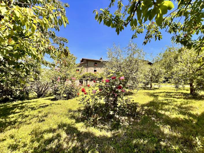 Image No.2-3 Bed Farmhouse for sale