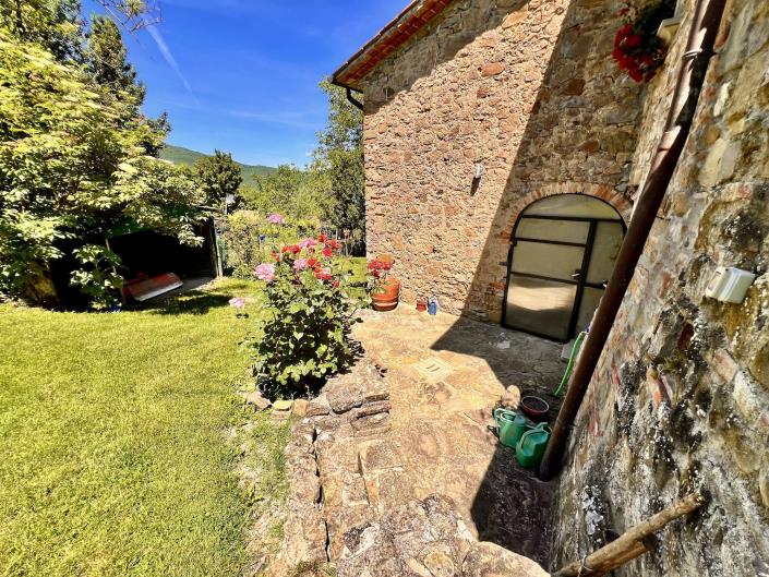 Image No.8-3 Bed Farmhouse for sale