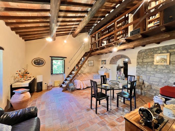 Image No.27-3 Bed Farmhouse for sale