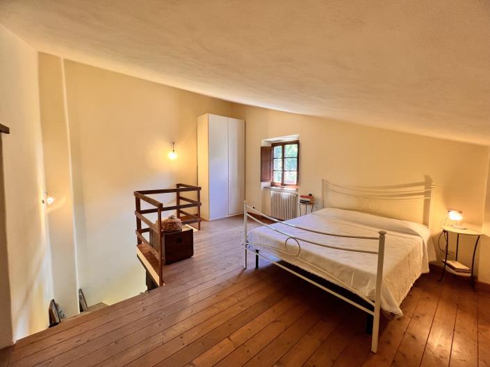 Image No.44-3 Bed Farmhouse for sale