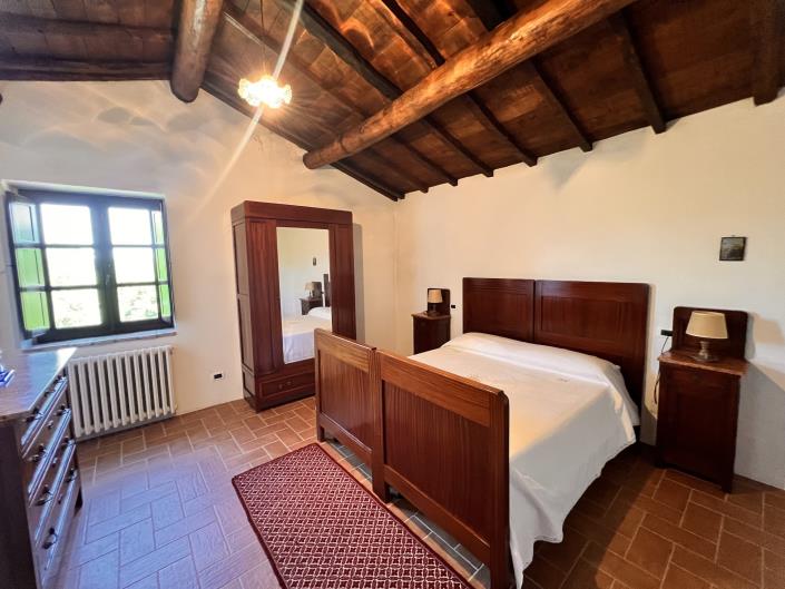 Image No.45-3 Bed Farmhouse for sale