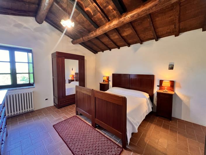 Image No.48-3 Bed Farmhouse for sale