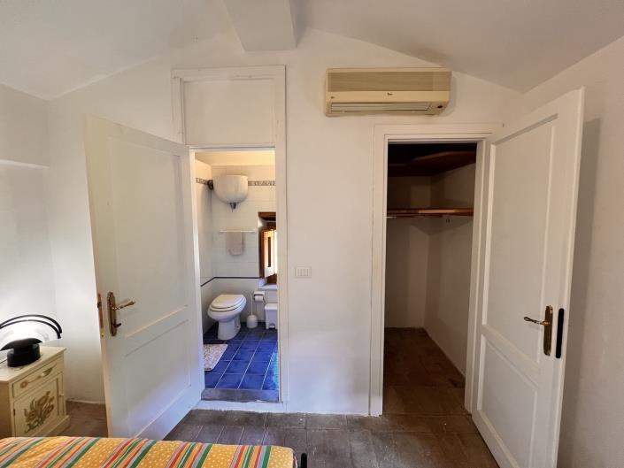 Image No.15-2 Bed House for sale