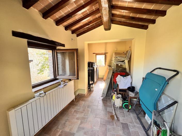 Image No.25-2 Bed House for sale