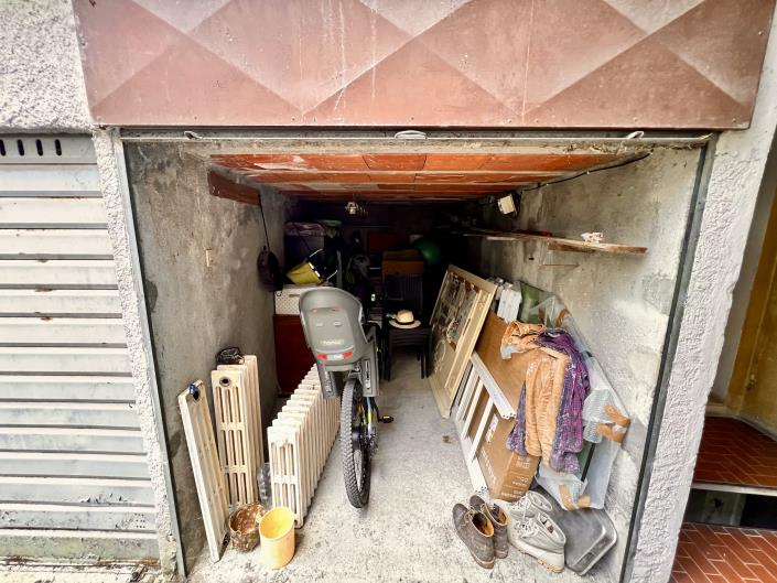 Image No.20-2 Bed Flat for sale