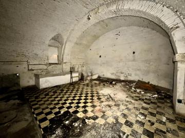 8-il-gran-camino-vaulted-room-original-tiles