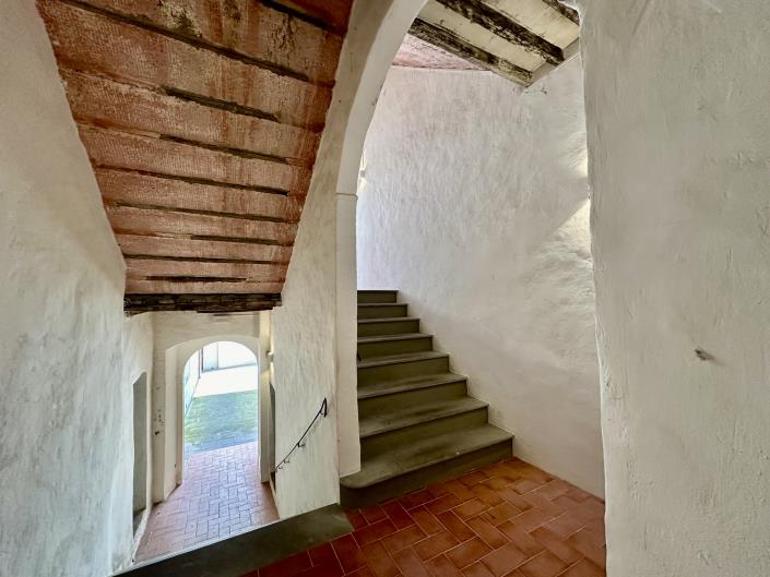 Image No.4-4 Bed Apartment for sale