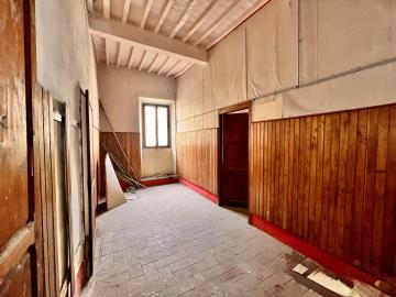 14-il-gran-camino-whitewashed-beams