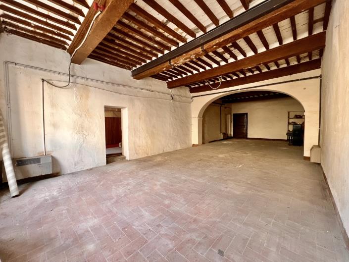 Image No.20-4 Bed Apartment for sale