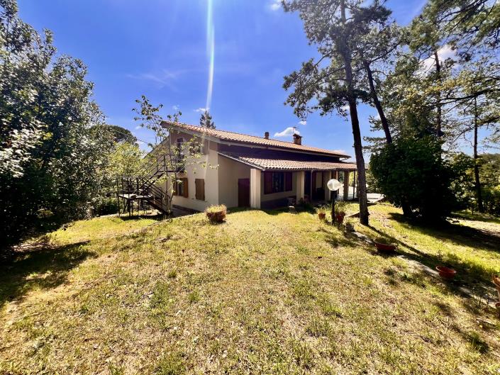 Image No.26-3 Bed Villa / Detached for sale
