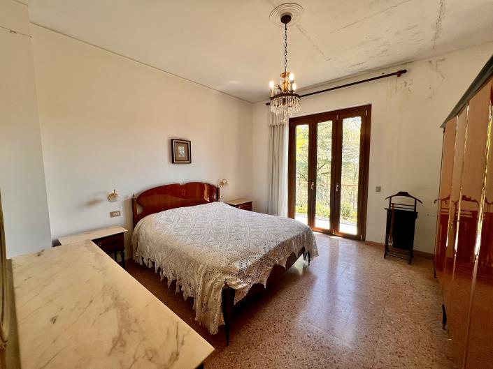 Image No.19-3 Bed Villa / Detached for sale