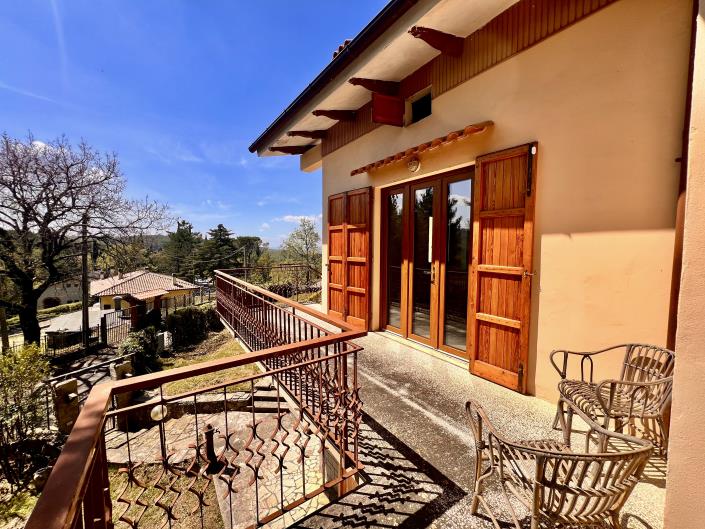 Image No.12-3 Bed Villa / Detached for sale