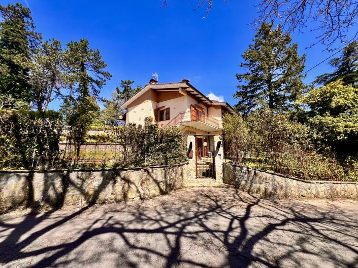 Image No.34-3 Bed Villa / Detached for sale