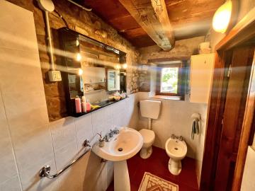 15-Casa-panorama-bathroom-3
