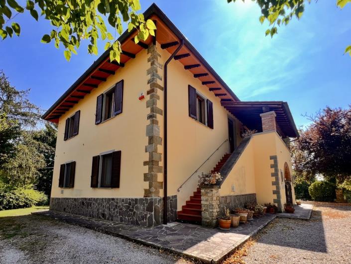 Image No.2-5 Bed Villa / Detached for sale