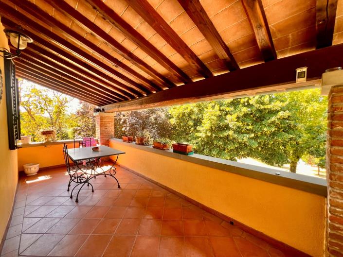 Image No.8-5 Bed Villa / Detached for sale