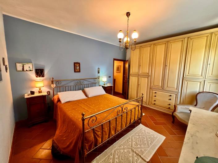 Image No.16-5 Bed Villa / Detached for sale