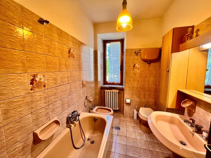 Image No.32-5 Bed Villa / Detached for sale