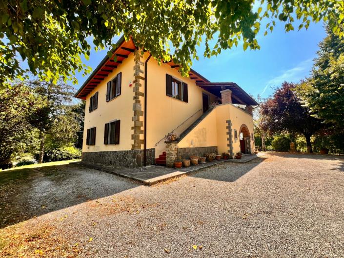 Image No.48-5 Bed Villa / Detached for sale