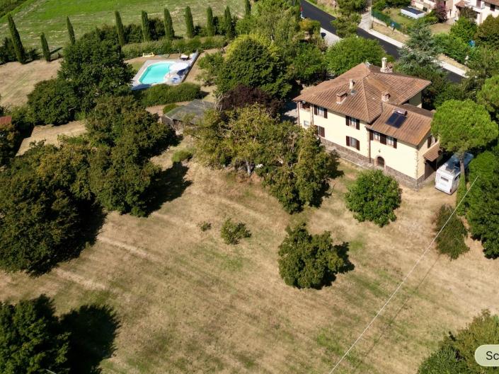 Image No.49-5 Bed Villa / Detached for sale