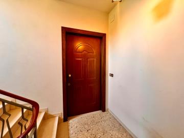 3-appartamento-giardinella-first-floor-entrance