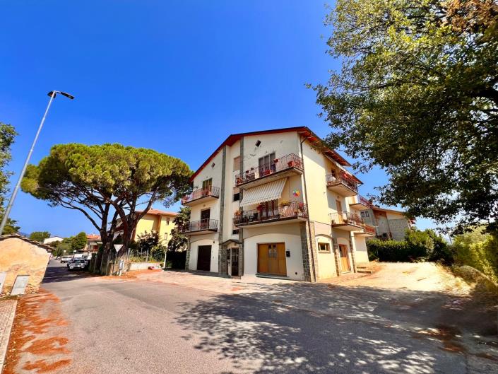 Image No.18-2 Bed Apartment for sale