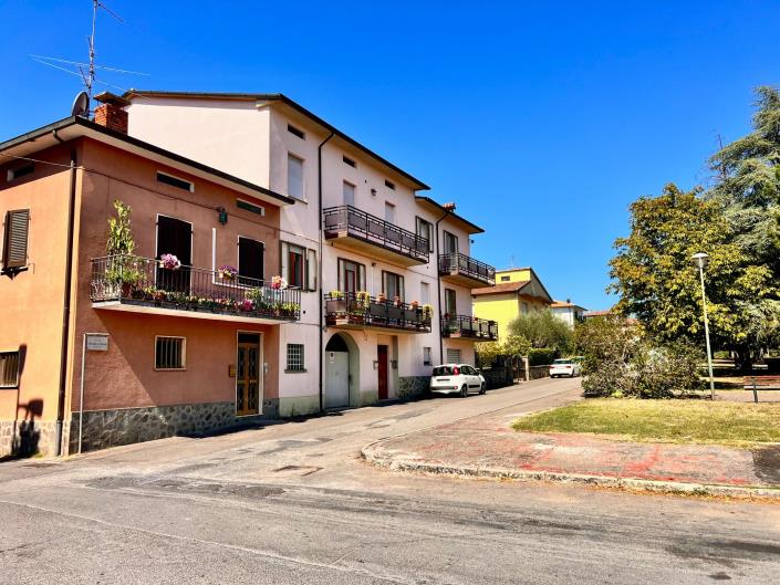 Image No.22-2 Bed Apartment for sale