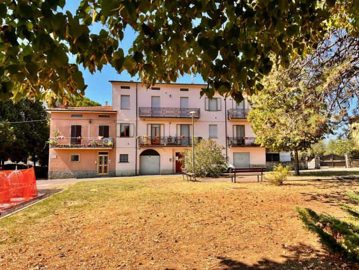 Image No.23-2 Bed Apartment for sale