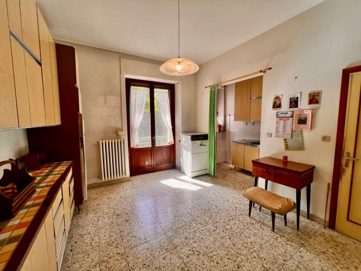 Image No.18-2 Bed Apartment for sale