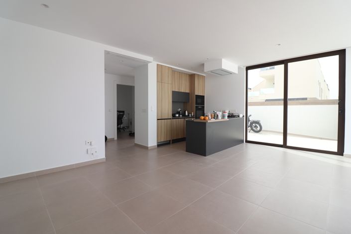 Image No.3-3 Bed Villa for sale