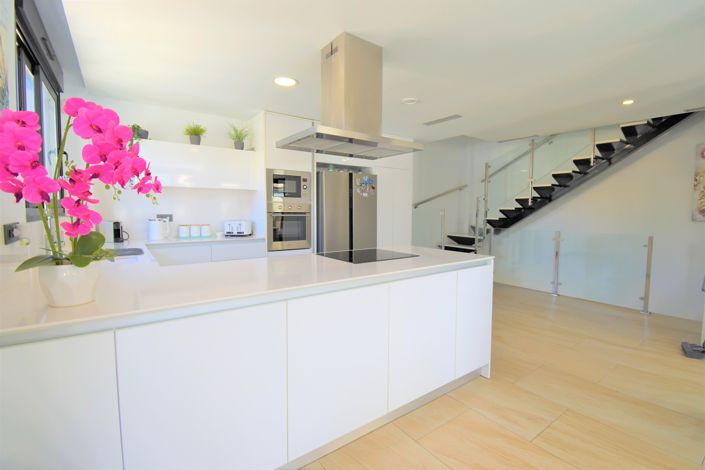 Image No.6-3 Bed Villa for sale