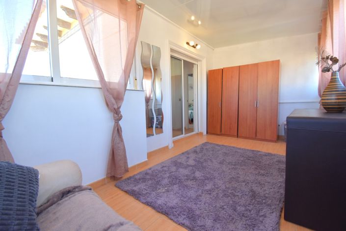 Image No.25-4 Bed Villa for sale