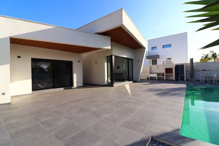Image No.25-3 Bed Villa for sale