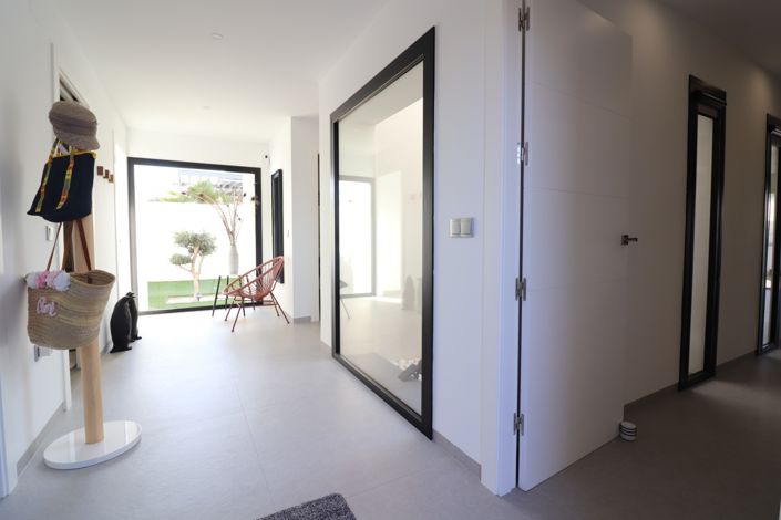 Image No.3-3 Bed Villa for sale