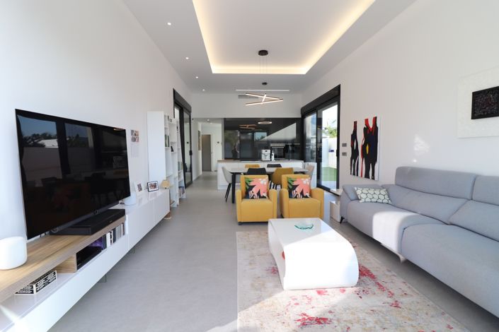 Image No.9-3 Bed Villa for sale