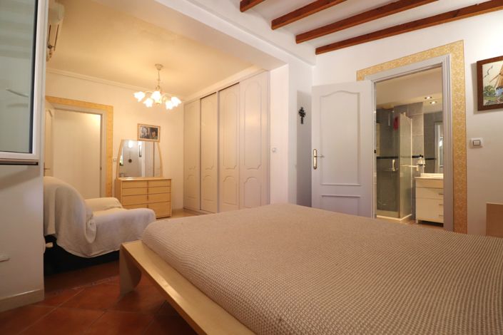 Image No.28-3 Bed Villa for sale