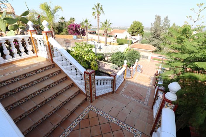 Image No.43-3 Bed Villa for sale