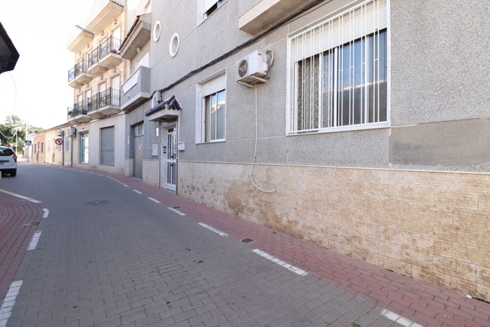 Image No.23-3 Bed Apartment for sale