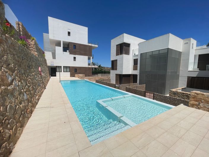 Image No.1-3 Bed Apartment for sale