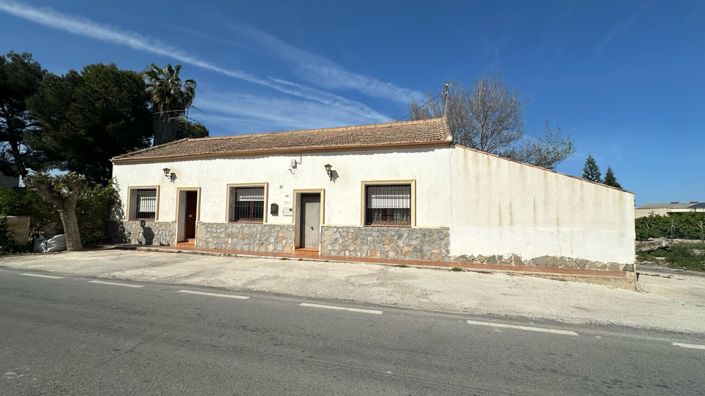 Image No.1-5 Bed Villa for sale